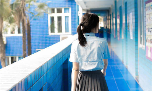 新野如何找到一个可以帮助我生孩子的女人？